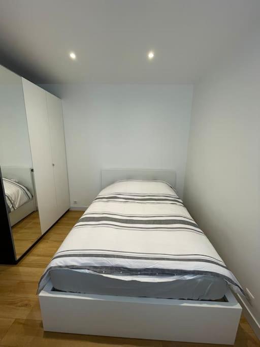 Paris Centre Clamart Hopital Percy Appart 2 Pieces Tres Lumineux Grand 외부 사진